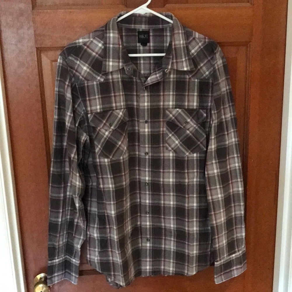 Men’s Large Snap Button down long sleeved shirt